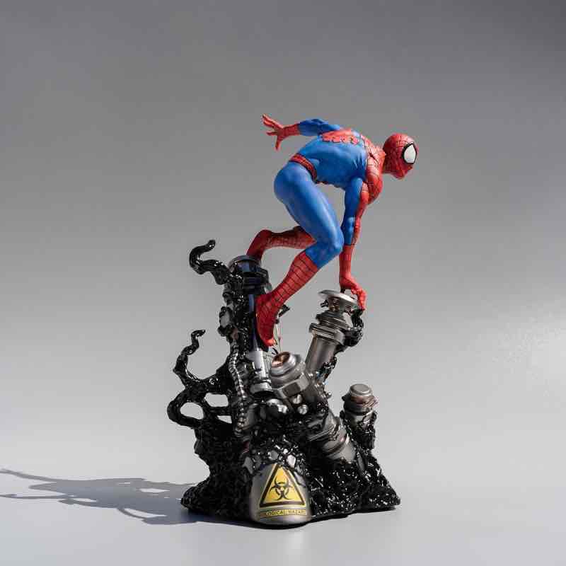 Spidey Muñeco Peluche 22cm Spiderman Marvel Coleccionable